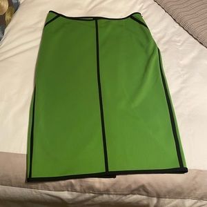 Pencil skirt - green with black detail
